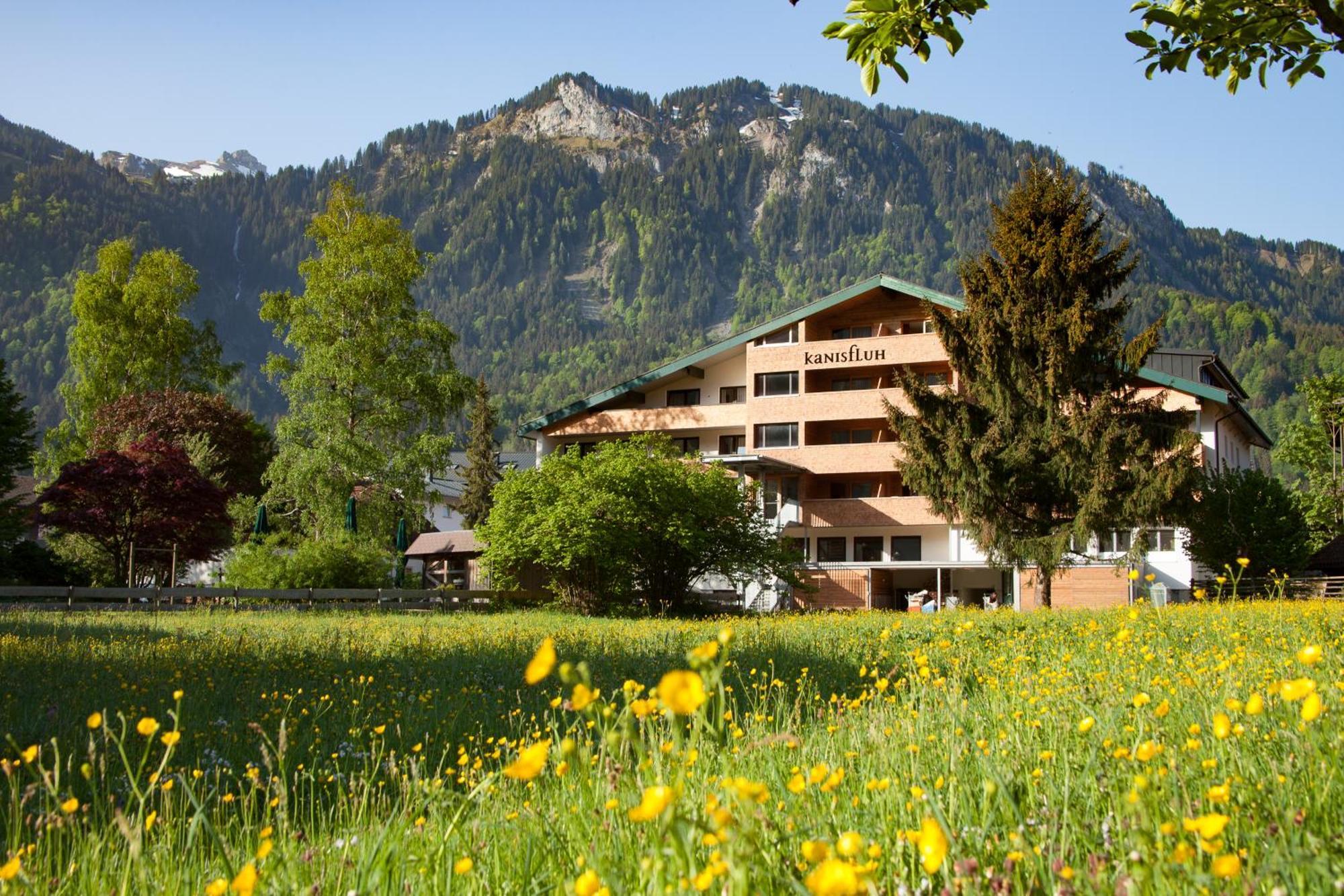 Hotel Kanisfluh Mellau Bagian luar foto