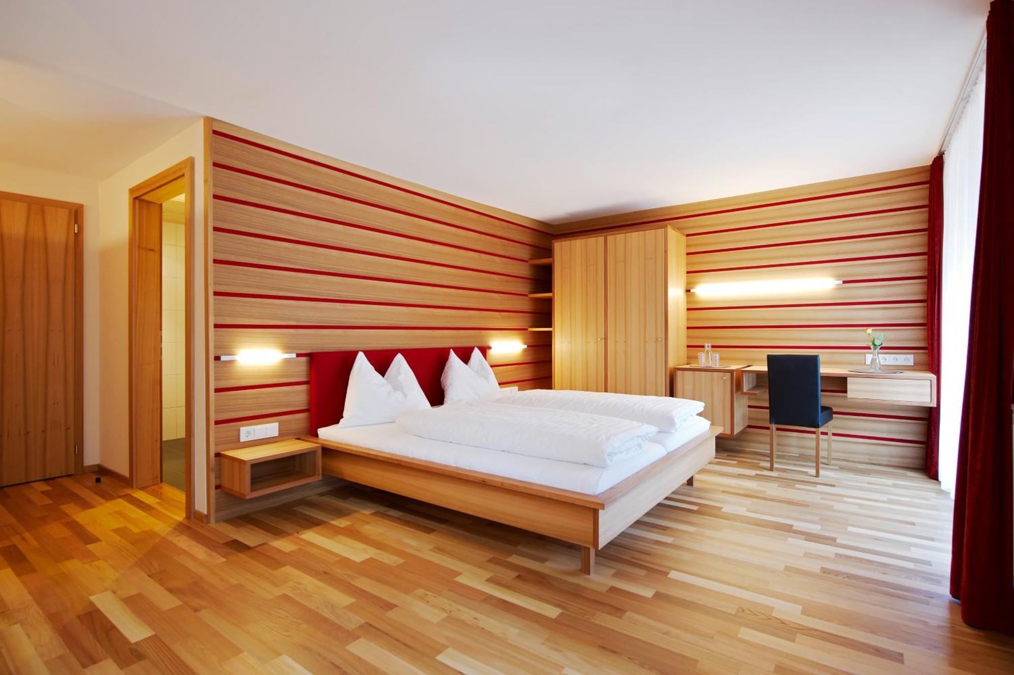 Hotel Kanisfluh Mellau Bagian luar foto