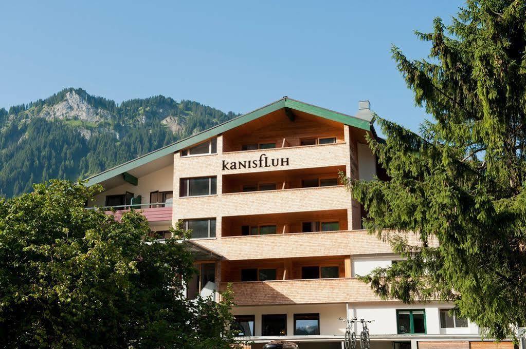 Hotel Kanisfluh Mellau Bagian luar foto