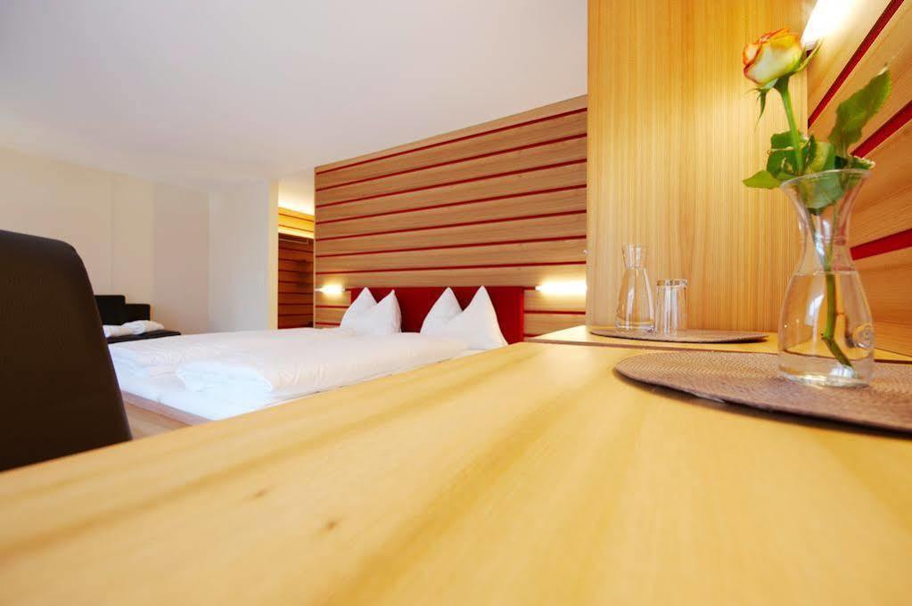 Hotel Kanisfluh Mellau Bagian luar foto
