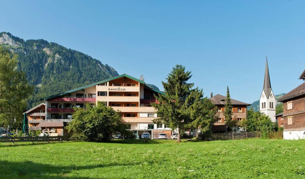 Hotel Kanisfluh Mellau Bagian luar foto